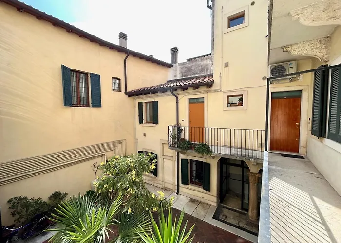 Il Balconcino * فيرونا